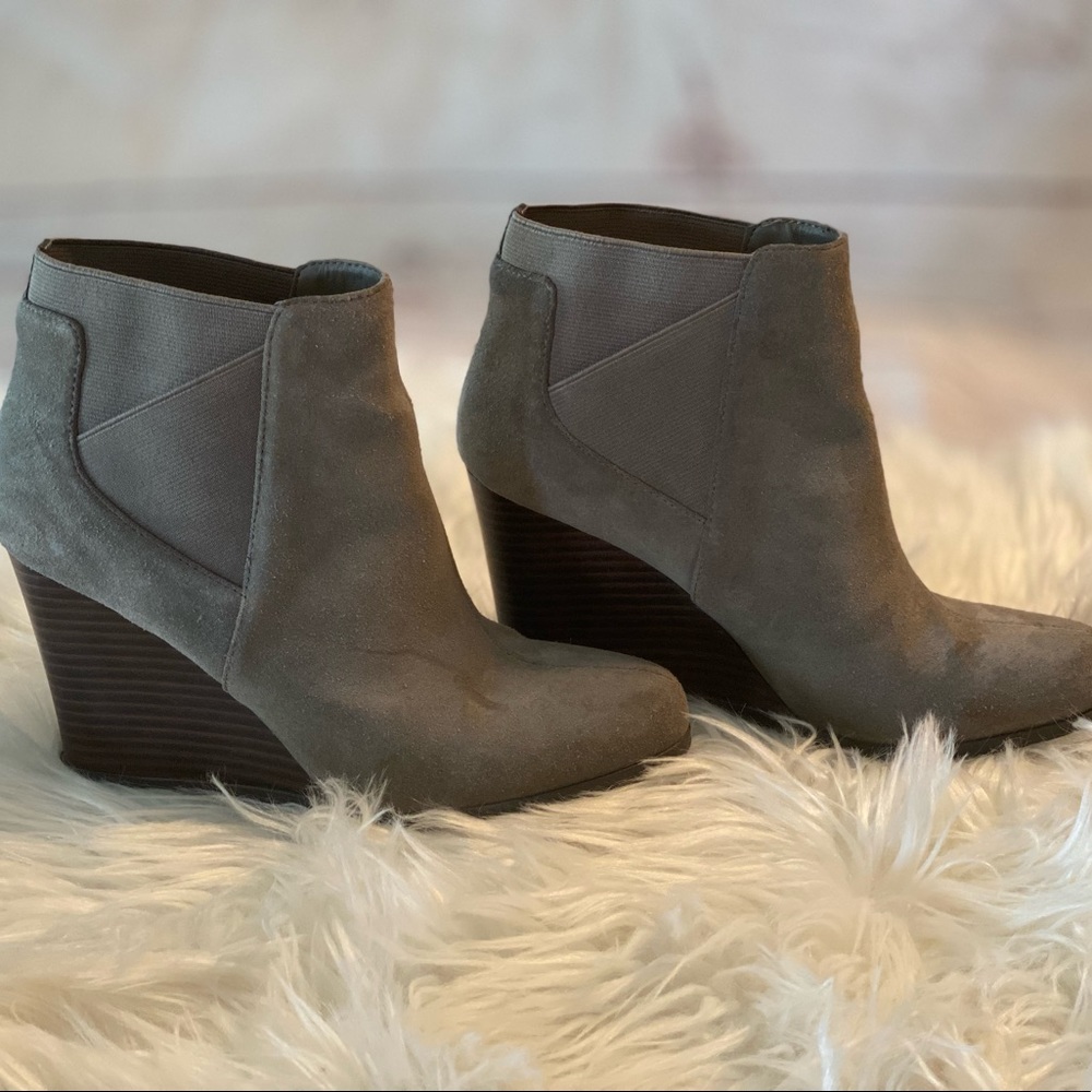 Tahari Gray Wedge Booties